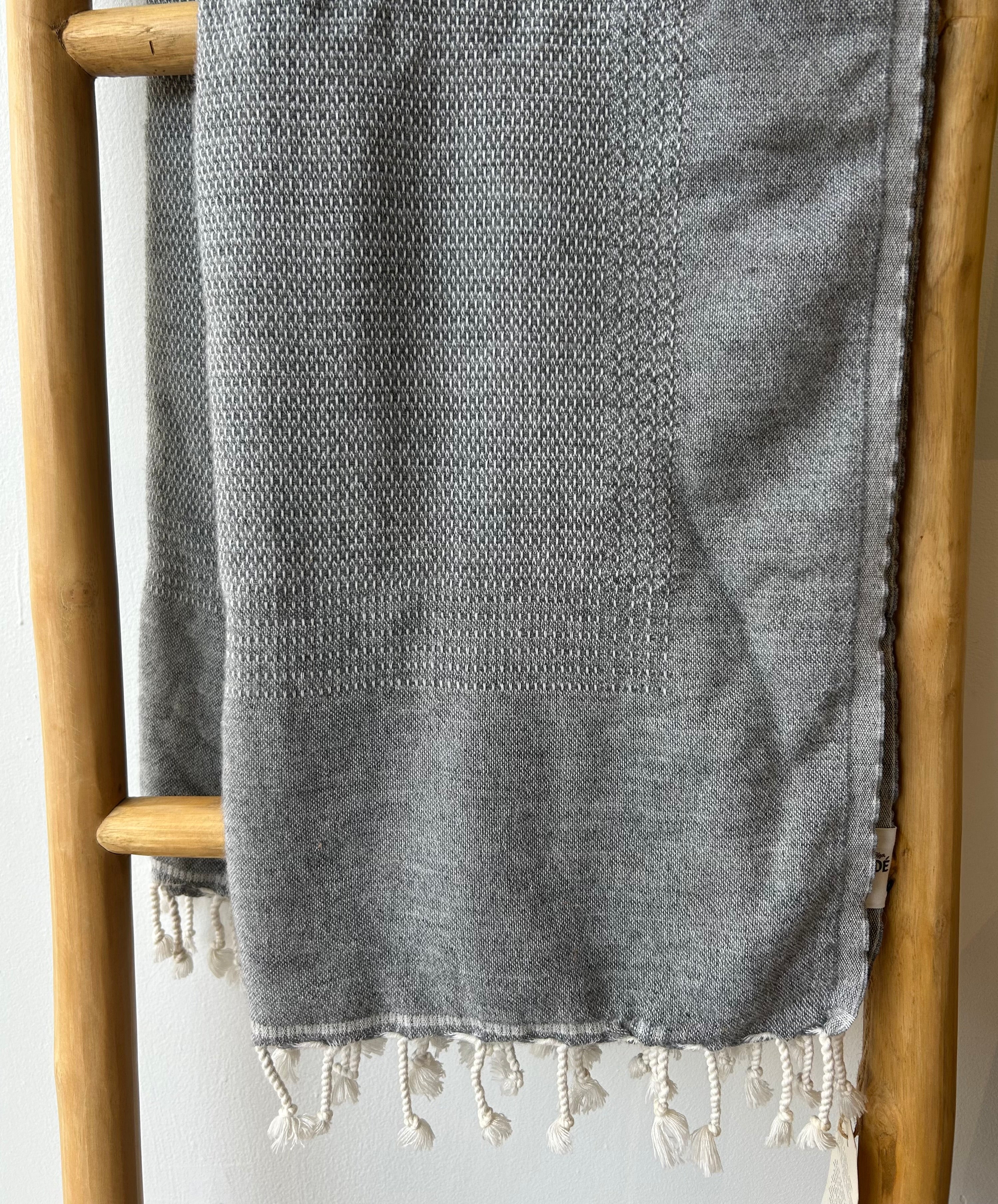 Saardé Wool Blend Throw