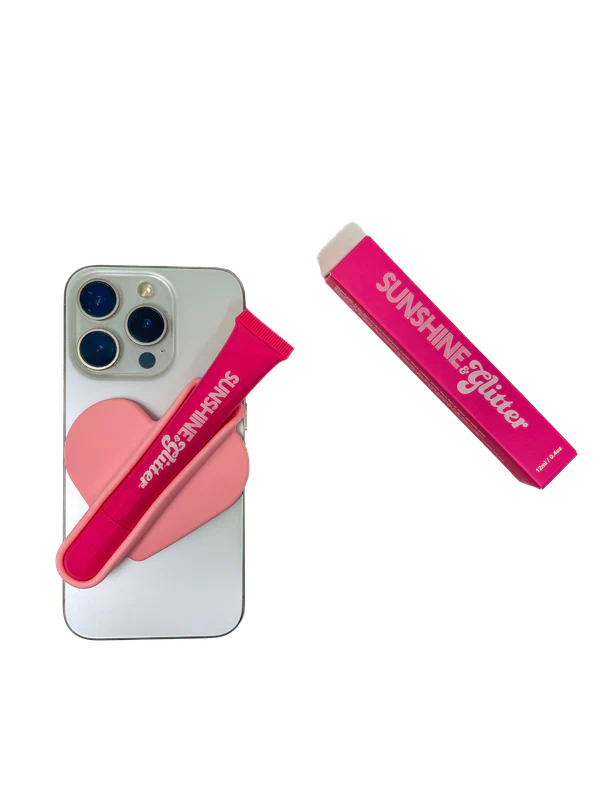 Lip Gloss and Kiss Keeper