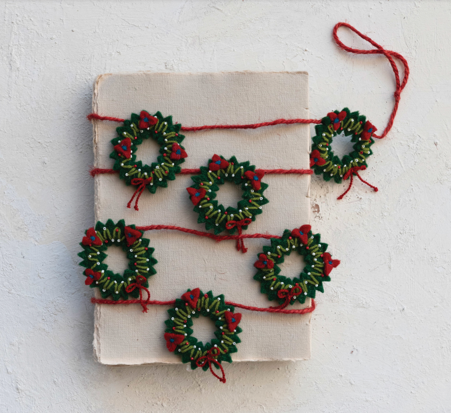 Handmade Wood Felt Holiday Wreaths Garland