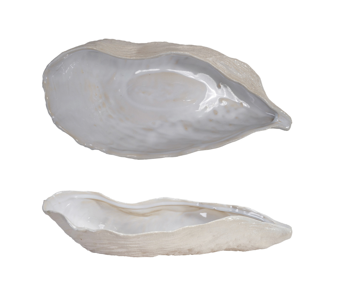 Stoneware Oyster Shell-Shaped Bowl