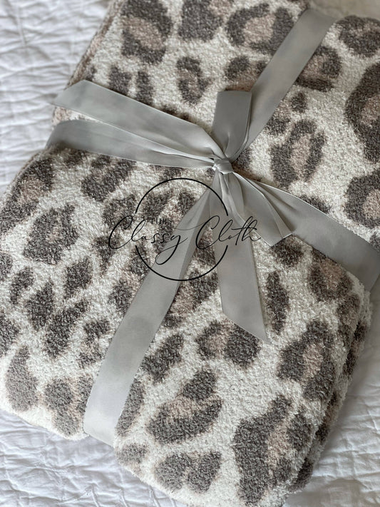 Luxe Blanket - Beige Leopard RTS