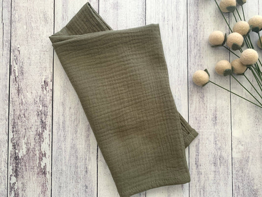 Crinkle Cloth Napkins in Olive, set of four