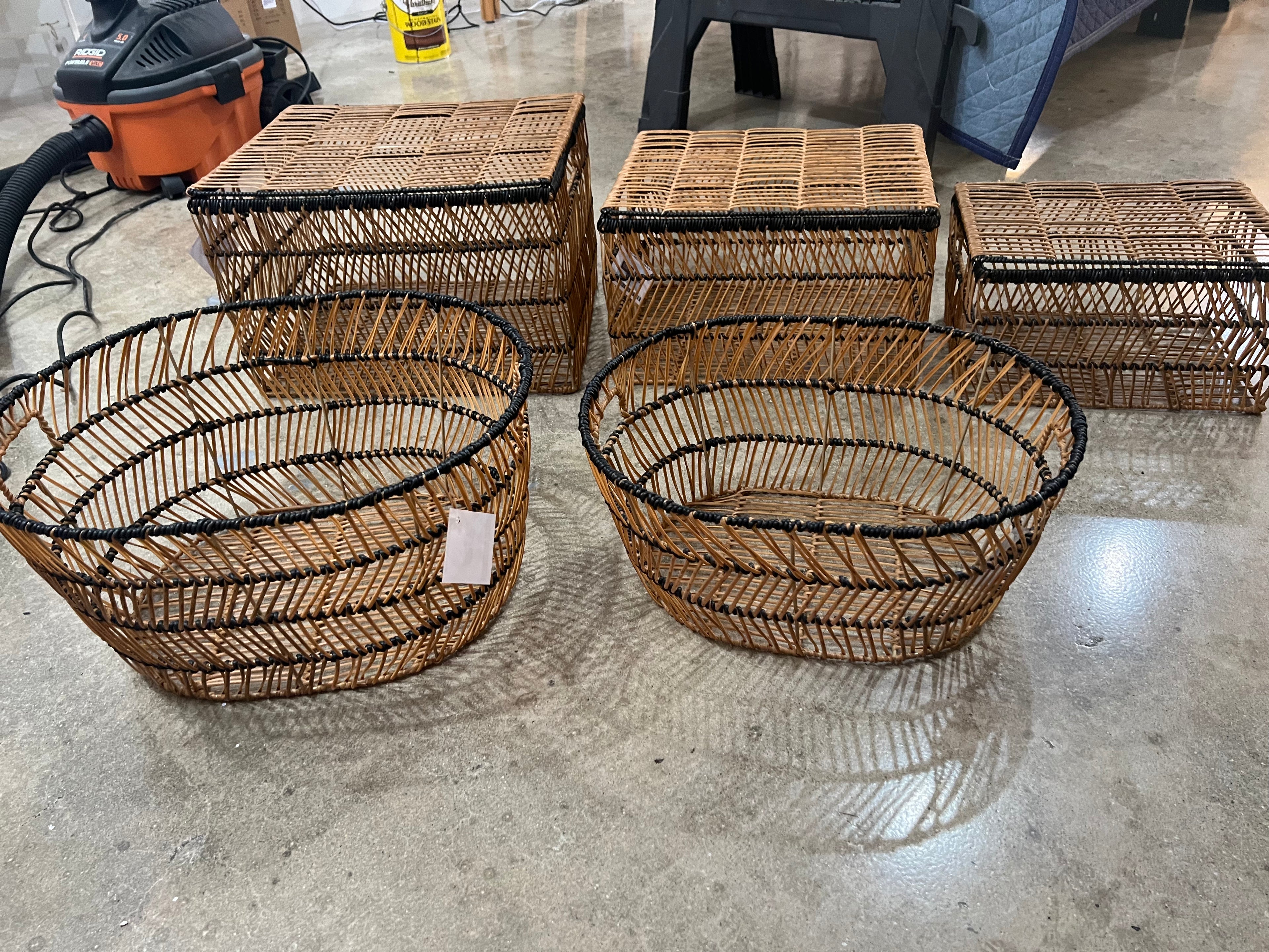 Black Ribbed Oval Basket