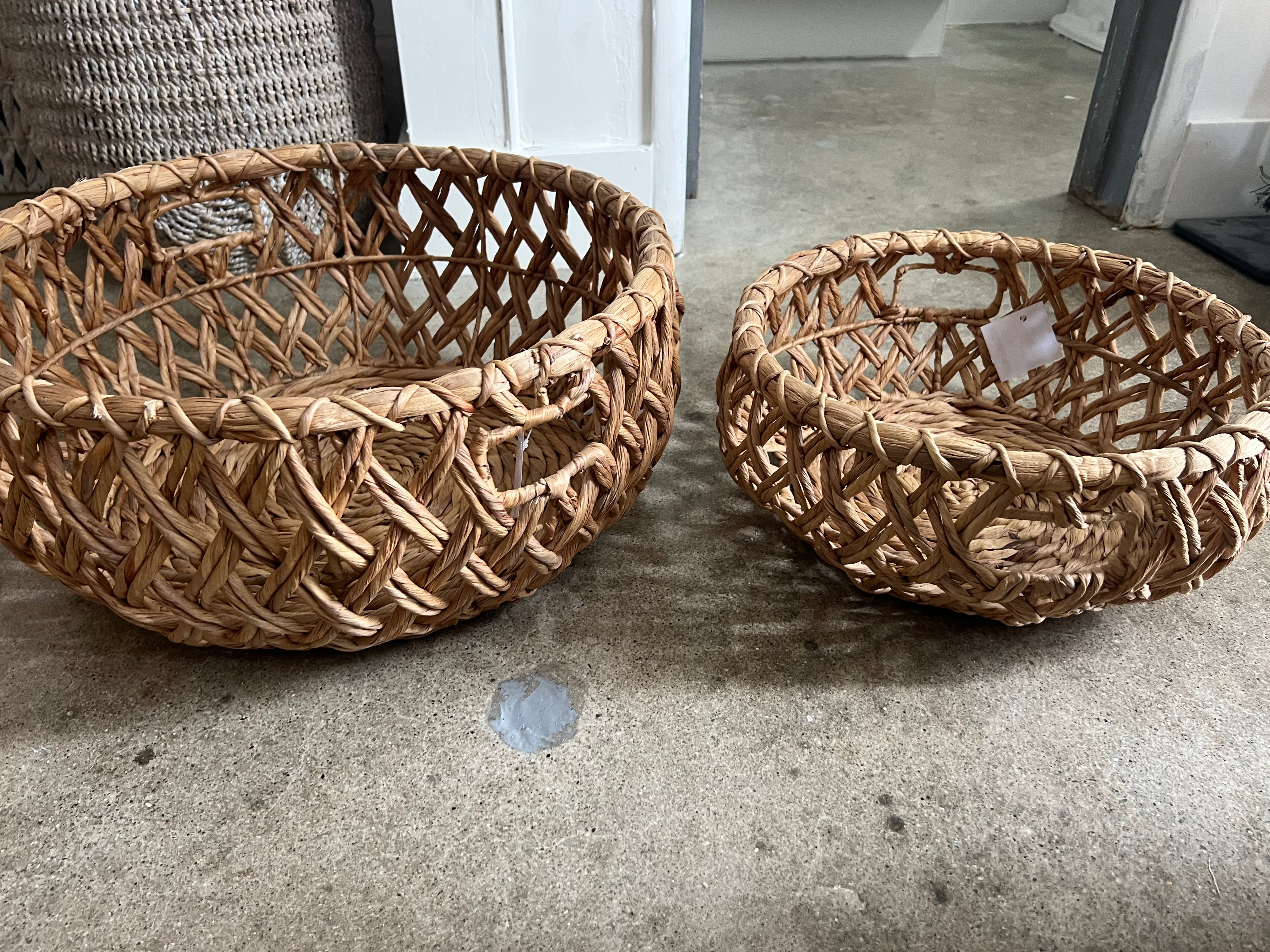 Round Wicker Entertainment Basket